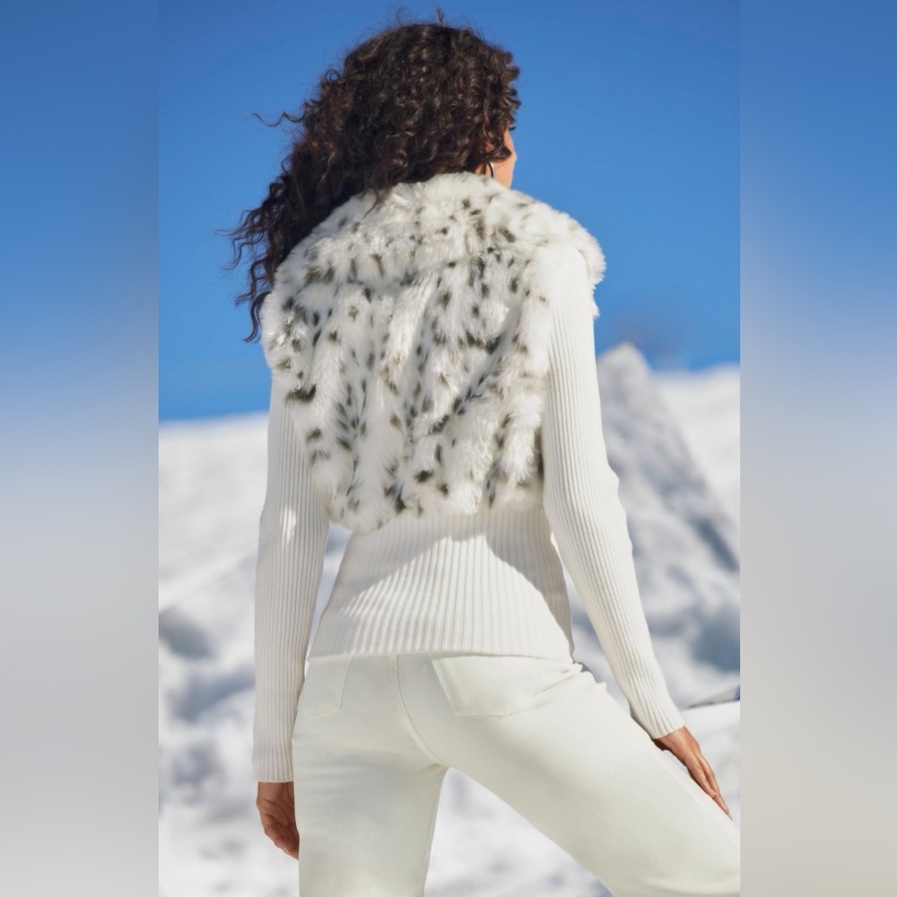 Boston Proper Snow Leopard Faux Fur Cardigan Sweater Sz L - Picture 4 of 17